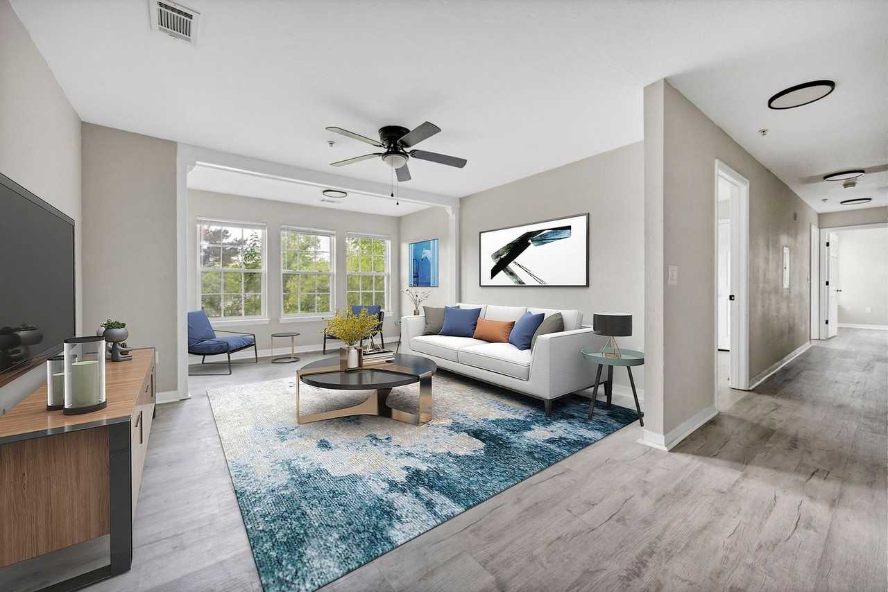 Lexington Grand - Photo 5 of 44