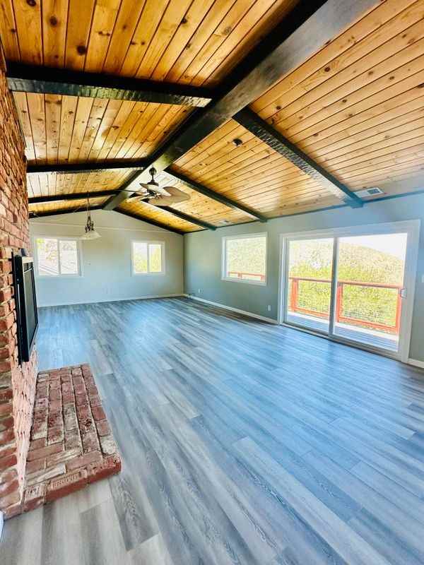 5542 Easter Dr - Photo 3 of 50