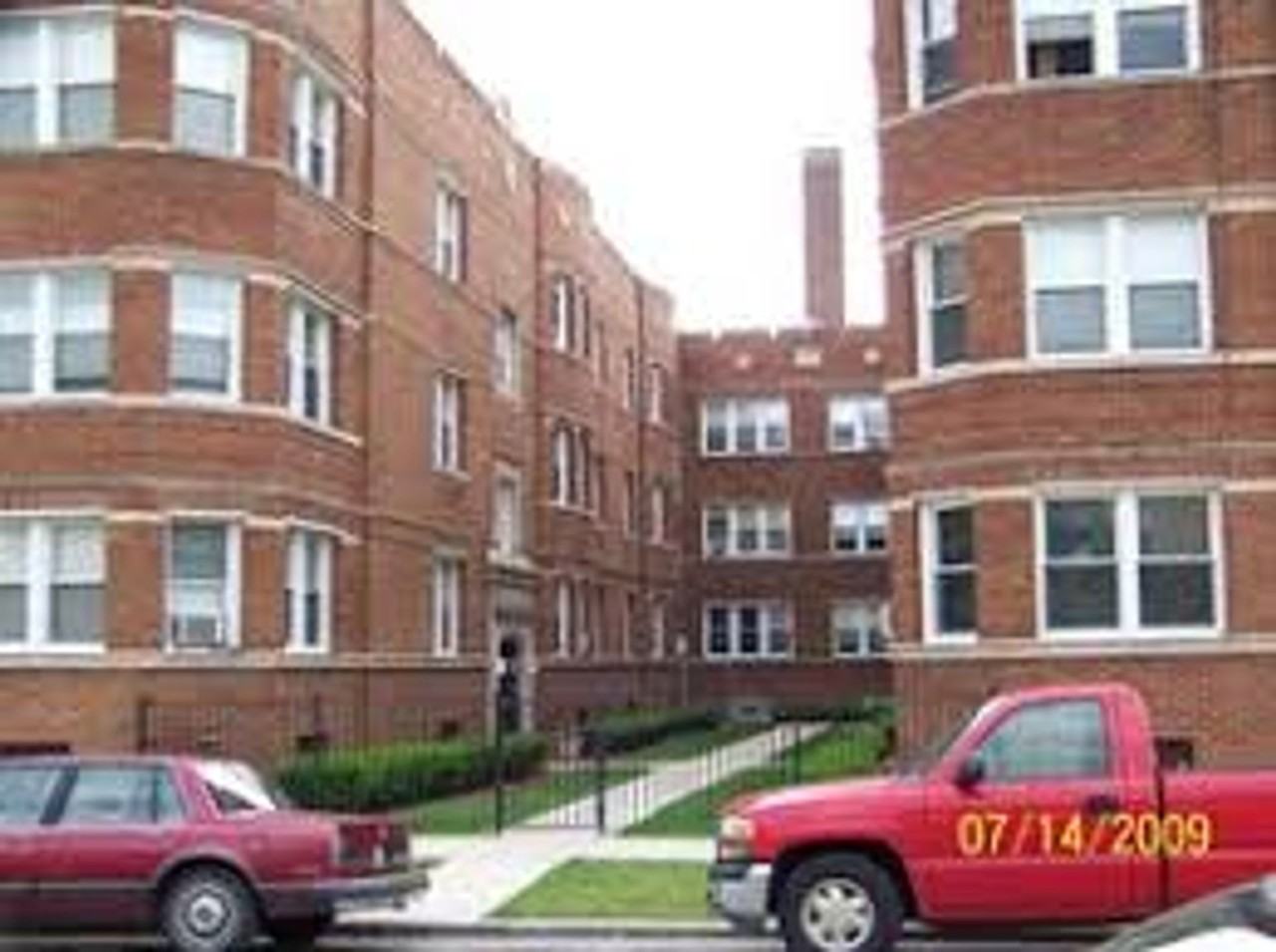 8705 S Morgan - Photo 2 of 3