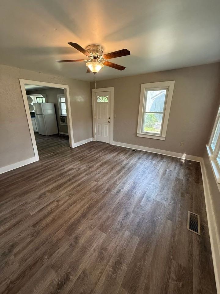 505 Church St - Photo 3 of 9