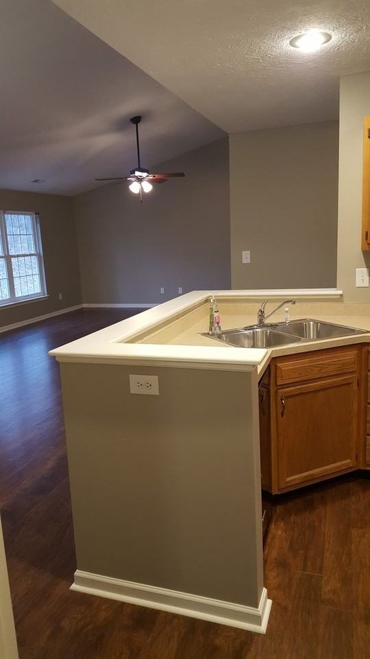 5406 N Bobbie Ct - Photo 3 of 13