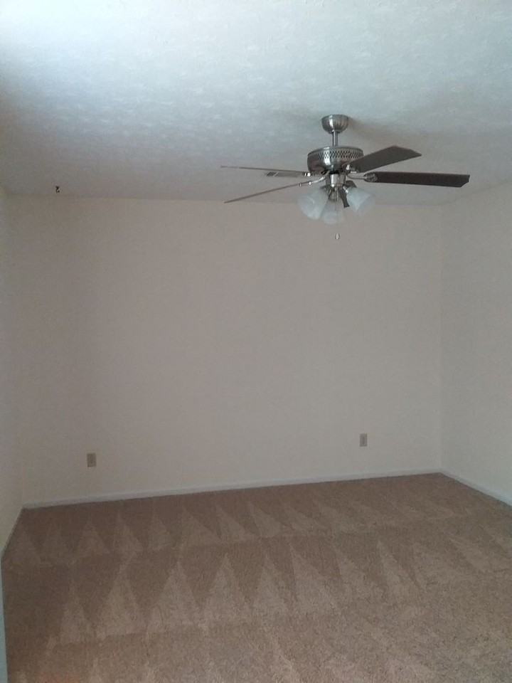 7549 Crescent Dr - Photo 5 of 8