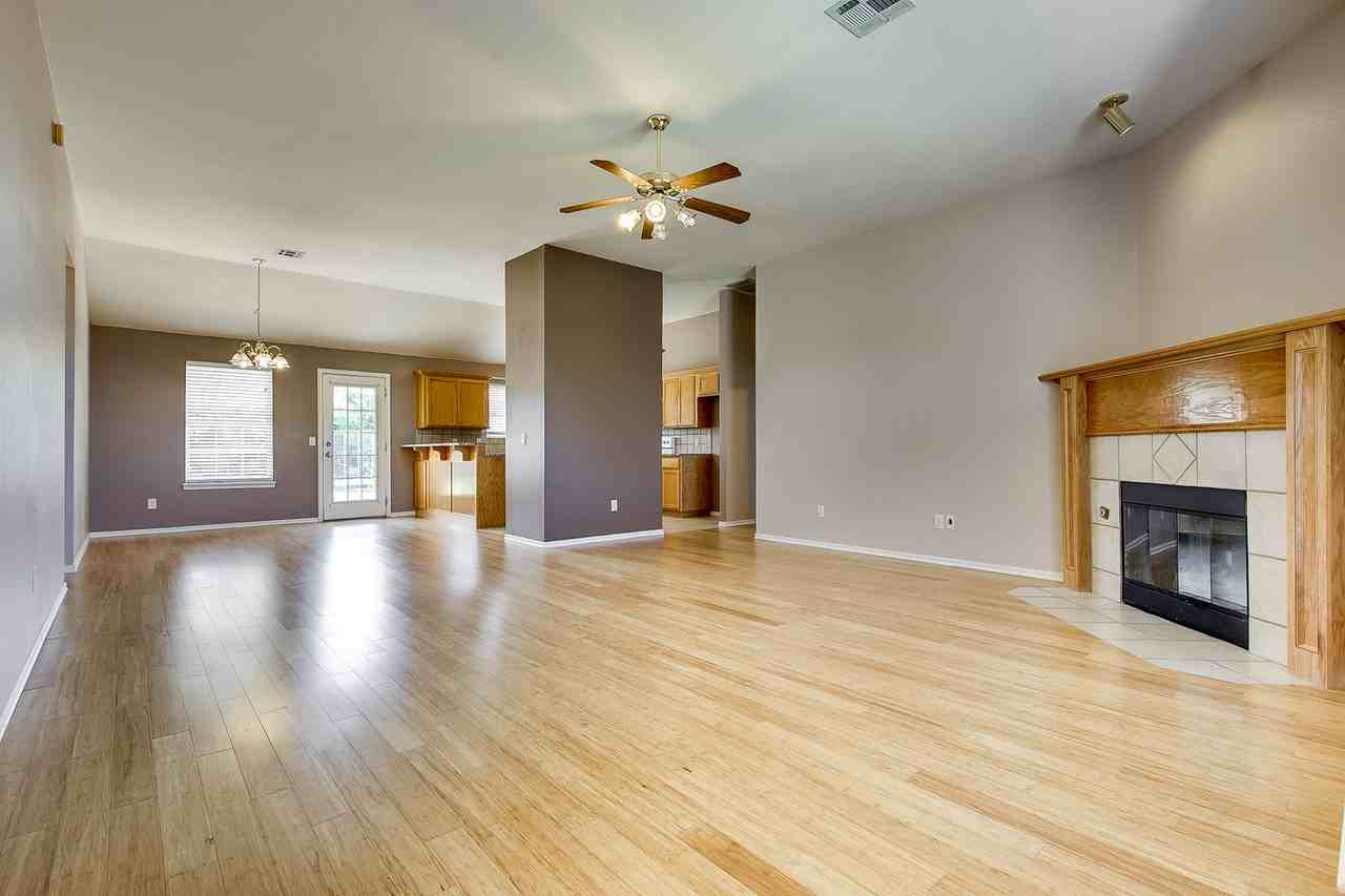 17645 Lead Ln - Photo 2 of 29