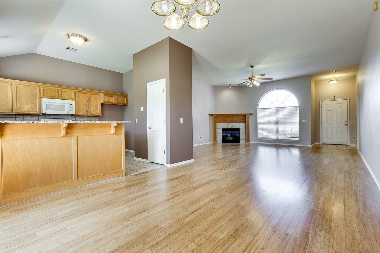 17645 Lead Ln - Photo 6 of 29