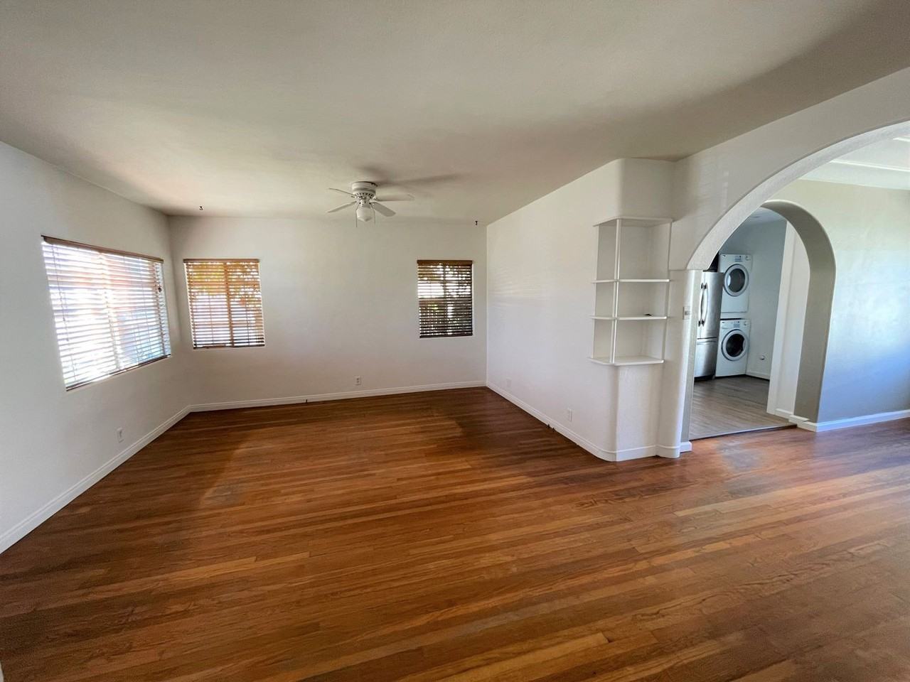 232 S Evergreen Dr - Photo 5 of 27