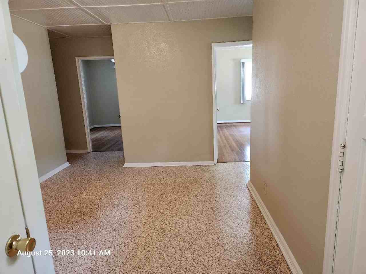 531 E Miracle Strip Pkwy - Photo 5 of 9