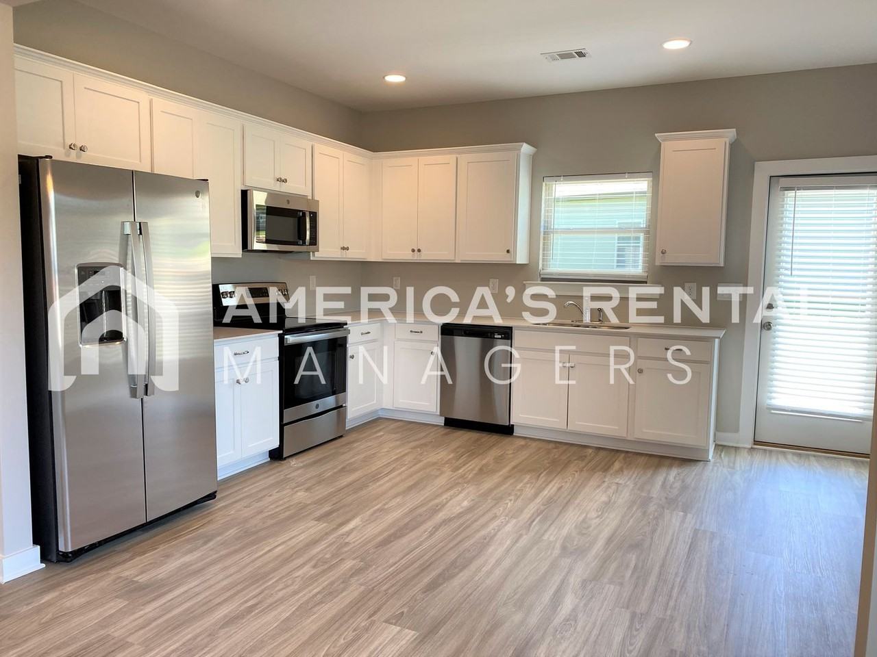 11329 Crimson Ridge Road - Photo 5 of 22