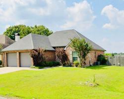 featured image of 127 Range Dr