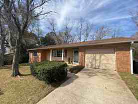 2408 Dundee Dr - Photo 1 of 1