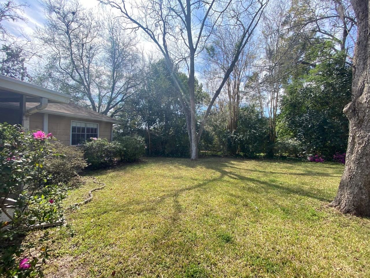 2408 Dundee Dr - Photo 3 of 30