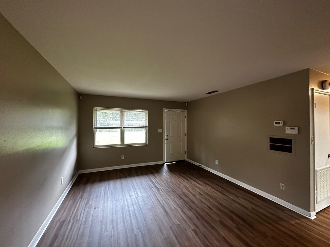 1730 Atkamire Dr - Photo 4 of 20