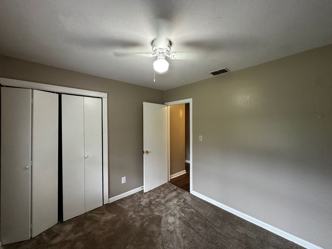 1730 Atkamire Dr - Photo 6 of 20