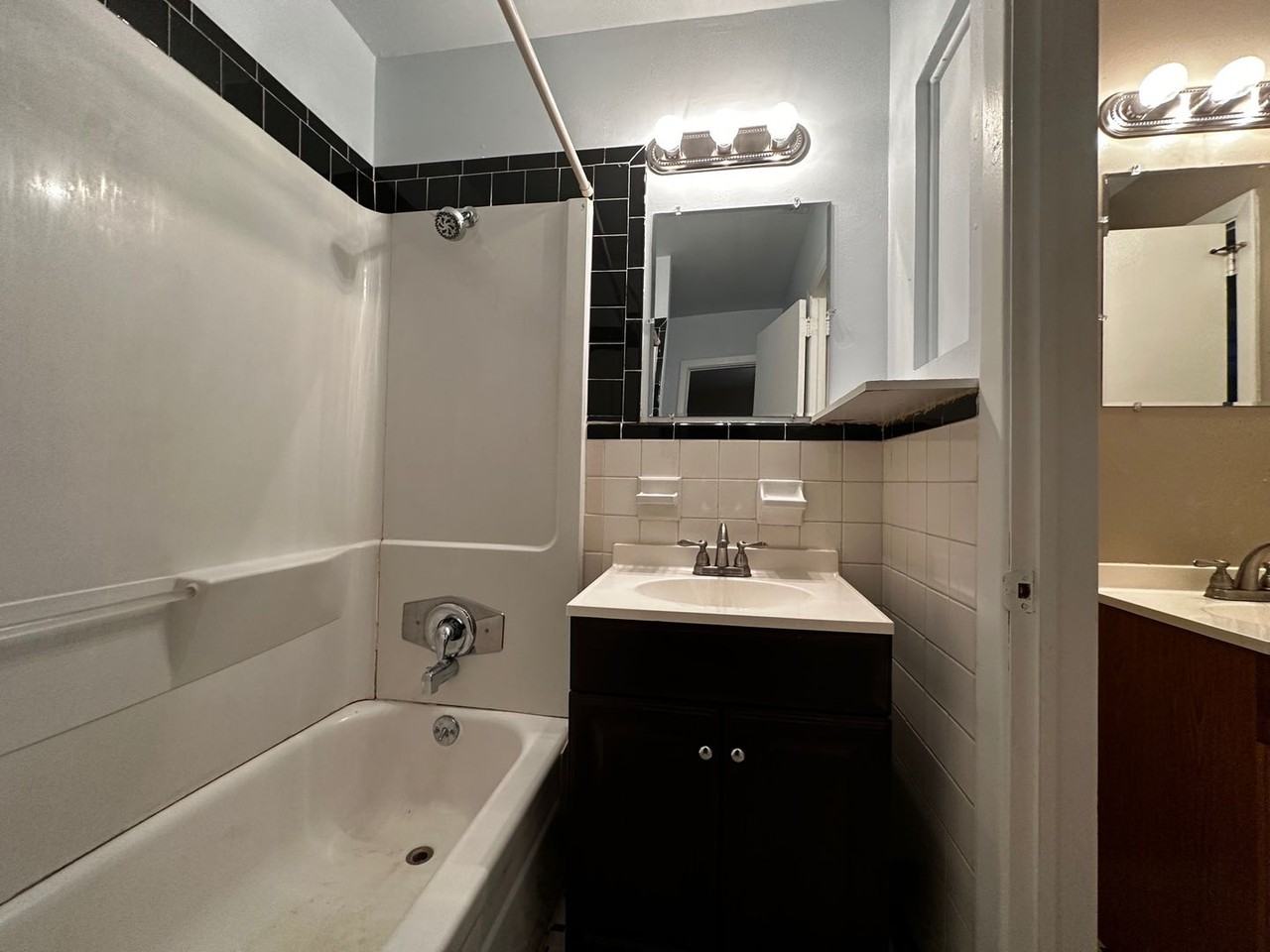 1730 Atkamire Dr - Photo 7 of 20
