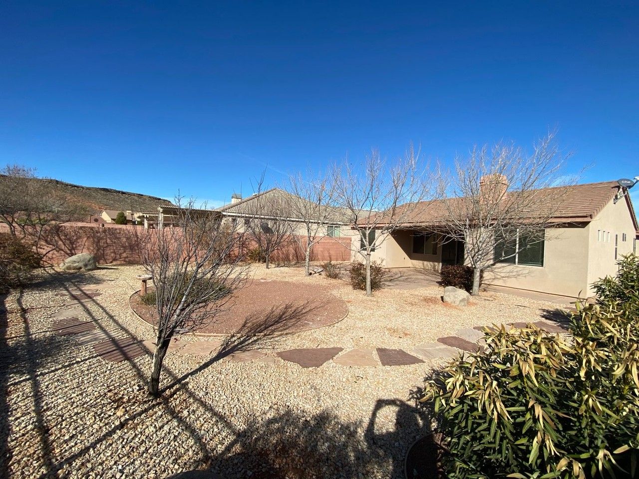 1233 N Spring Valley Dr - Photo 7 of 18