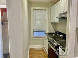 featured image of 270 4th St