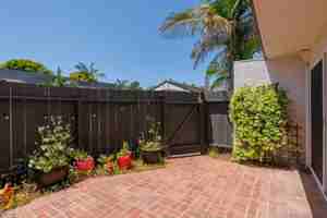 featured image of 843 Valley Ave