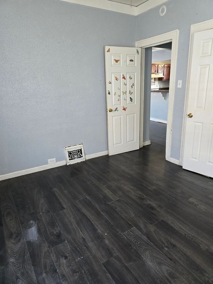2650 E 24th St - Photo 6 of 9