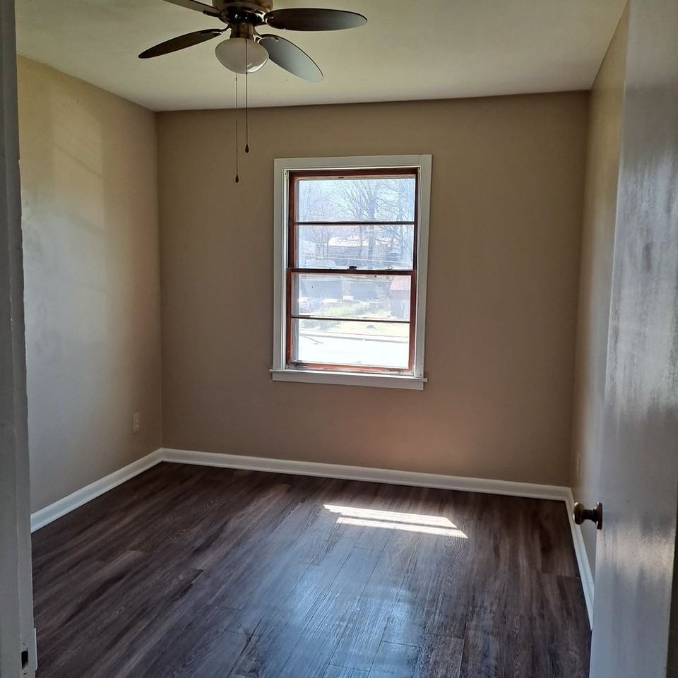 2160 Saint Elmo Ave - Photo 4 of 7