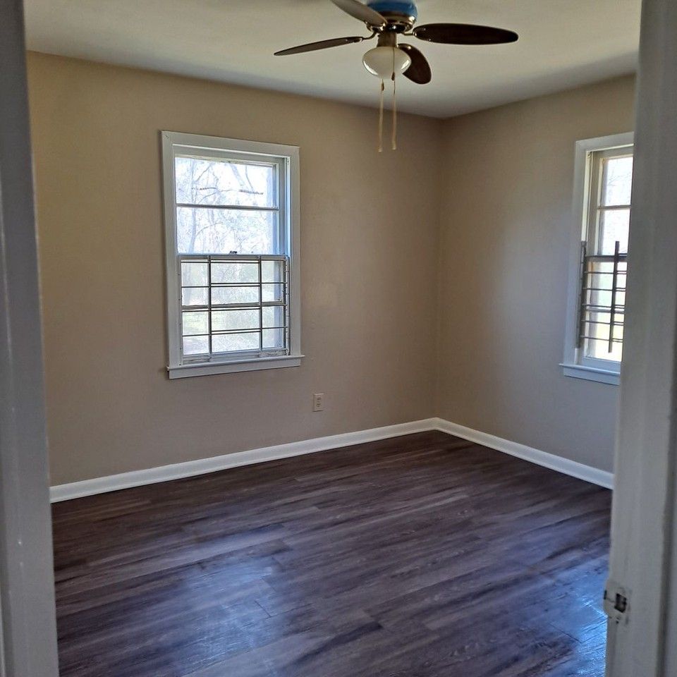 2160 Saint Elmo Ave - Photo 6 of 7