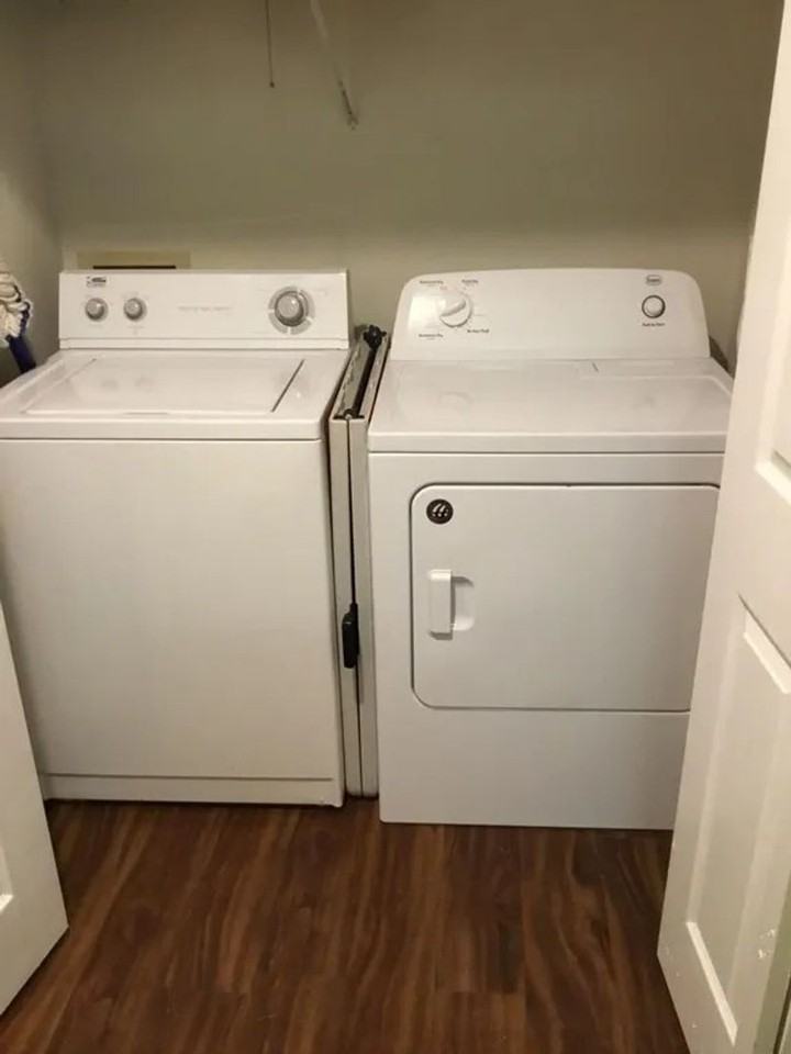 104 College Heights Blvd - Photo 3 of 9