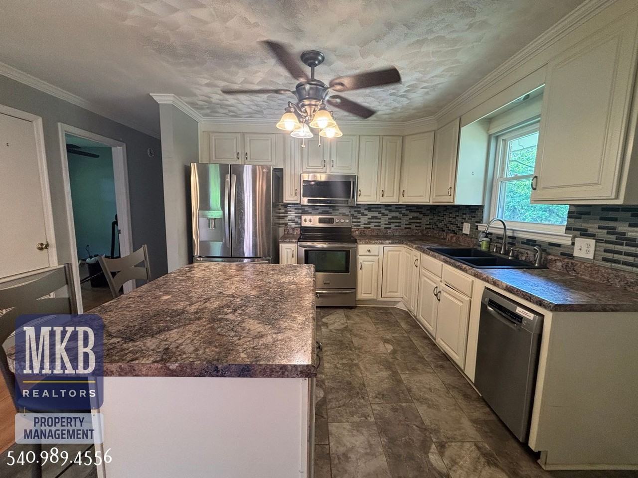4706 Casper Dr Ne - Photo 6 of 46