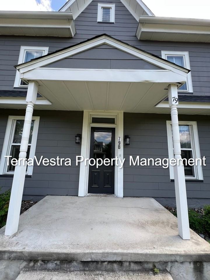 79 N Main St - Photo 2 of 21