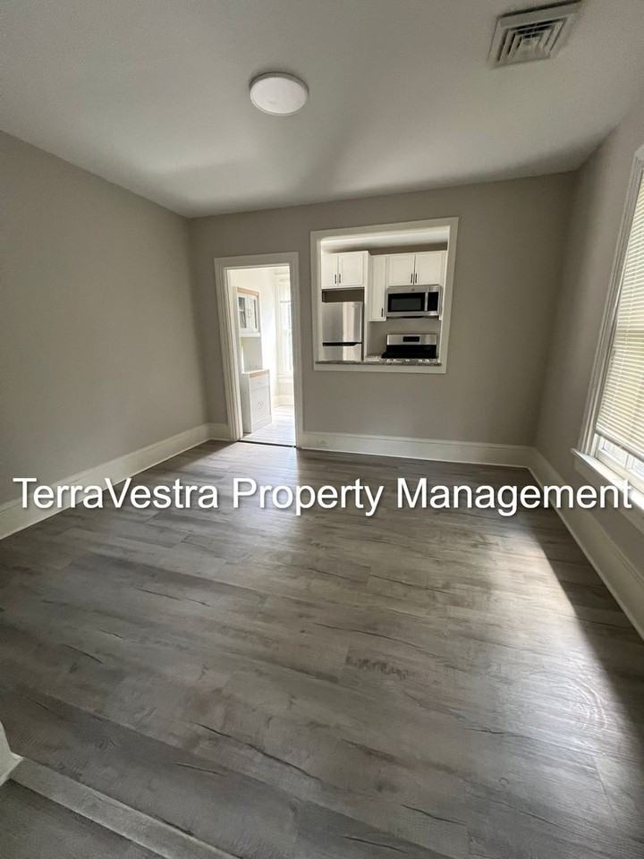 79 N Main St - Photo 6 of 21