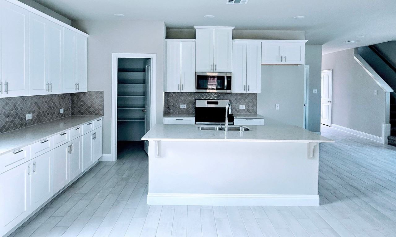 612 Conestoga Pass - Photo 2 of 16