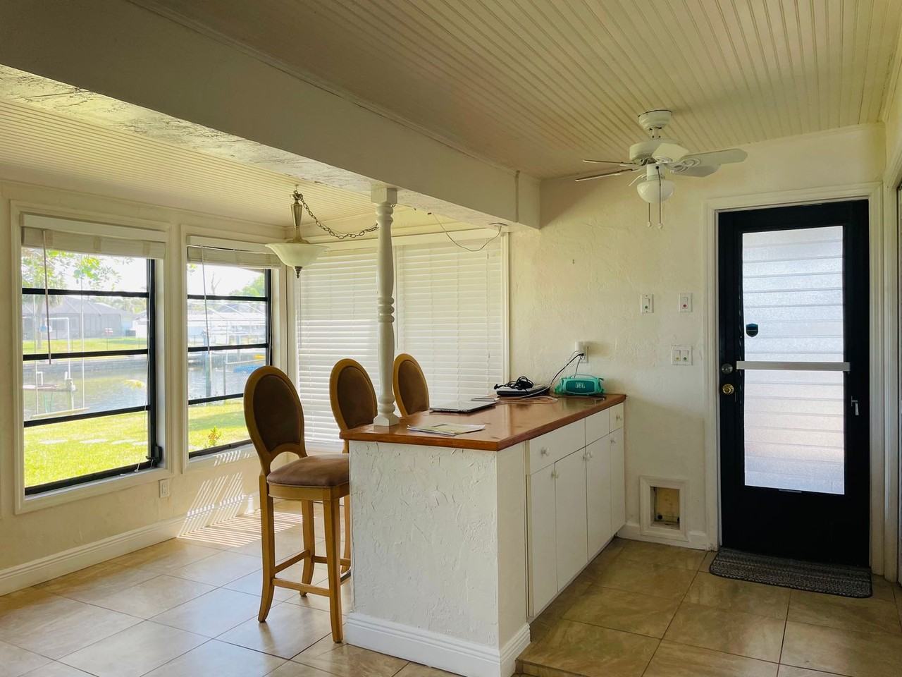 18310 Burkholder Cir - Photo 6 of 17