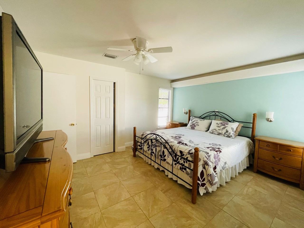 18310 Burkholder Cir - Photo 7 of 17