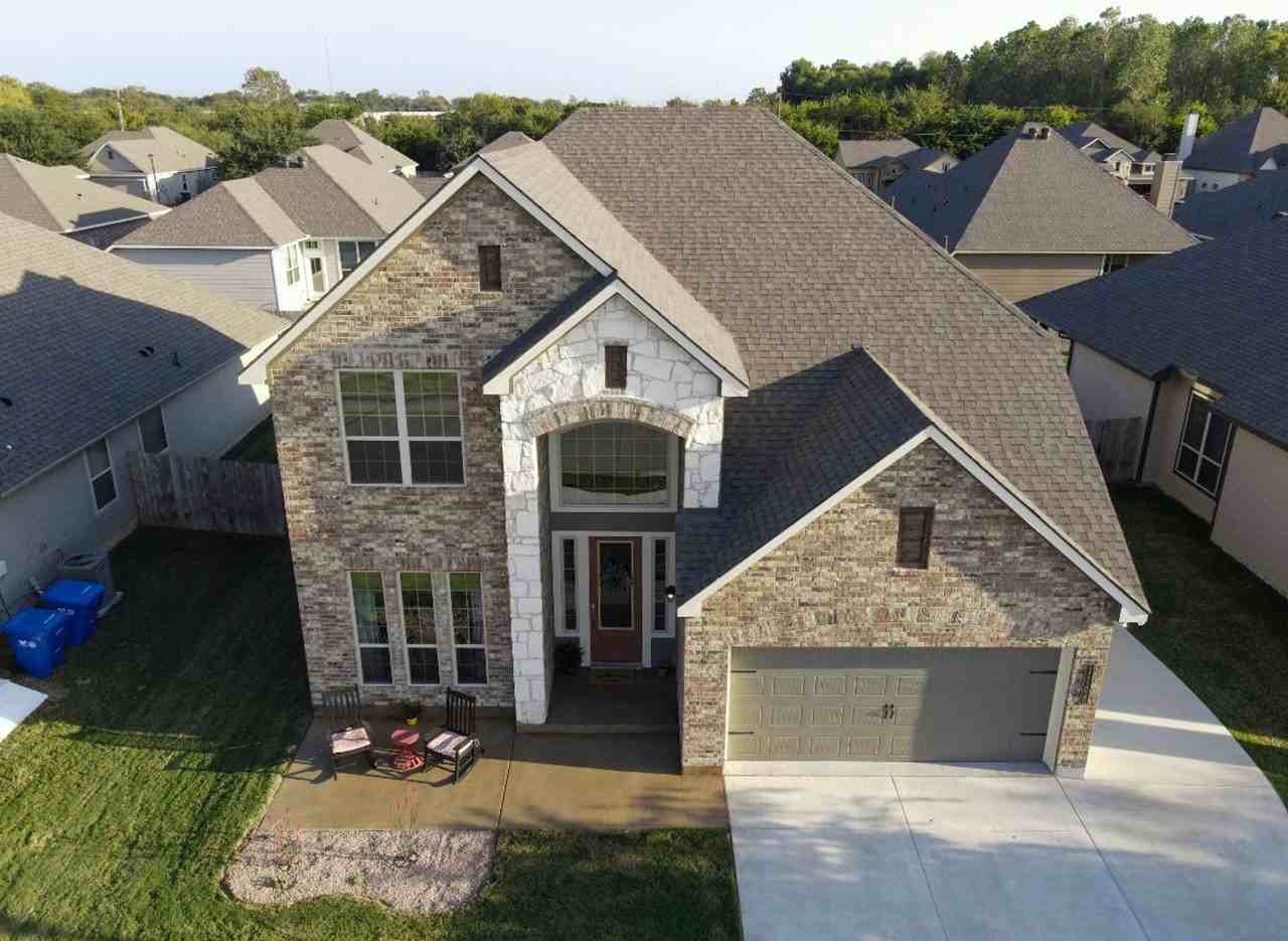 1108 Placid Cir - Photo 3 of 26