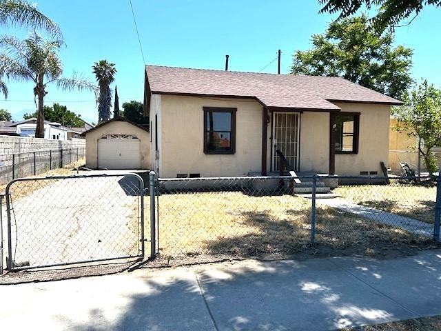 220 N Gilbert St - Photo 2 of 9