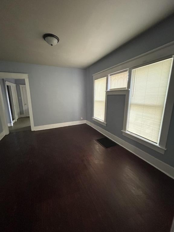 1107 S Galena Ave - Photo 2 of 15