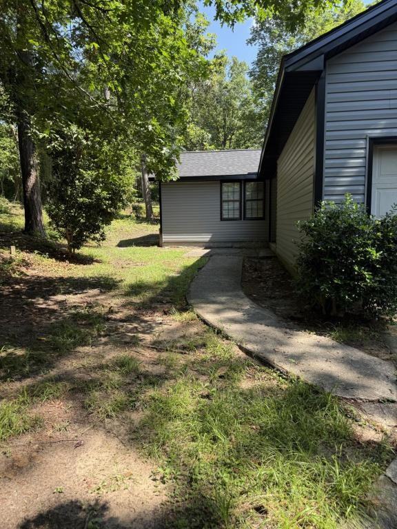 421 Granada Ter - Photo 2 of 26