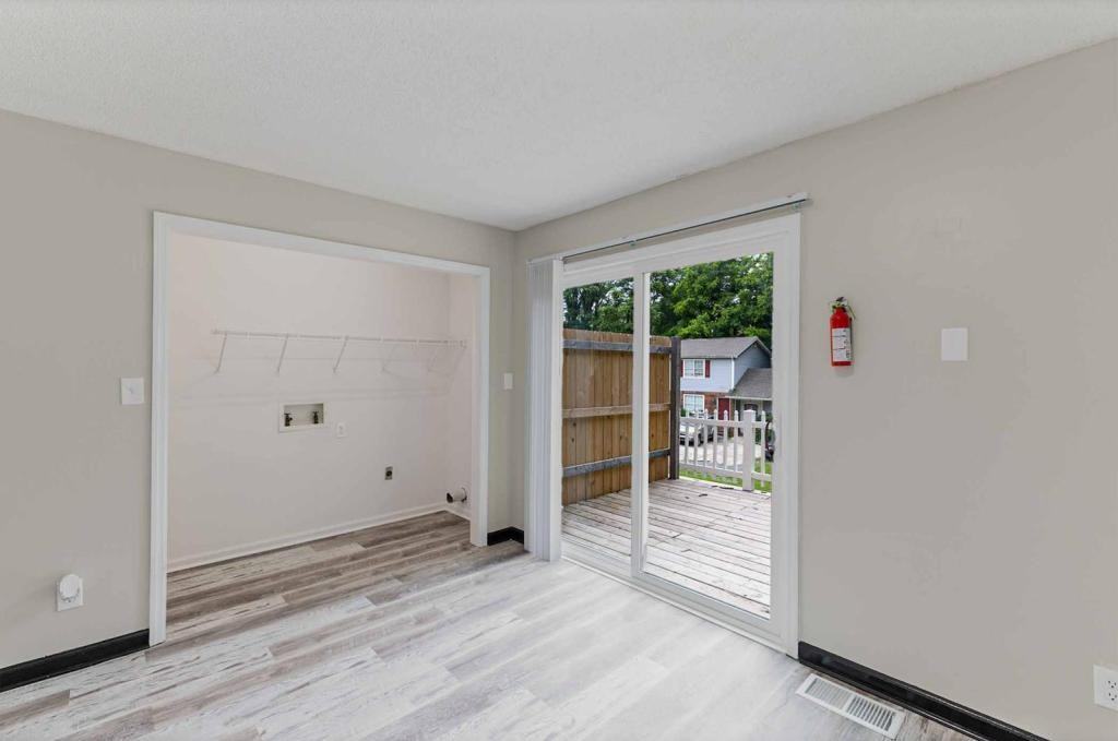 735 41st St Ne - Photo 3 of 6