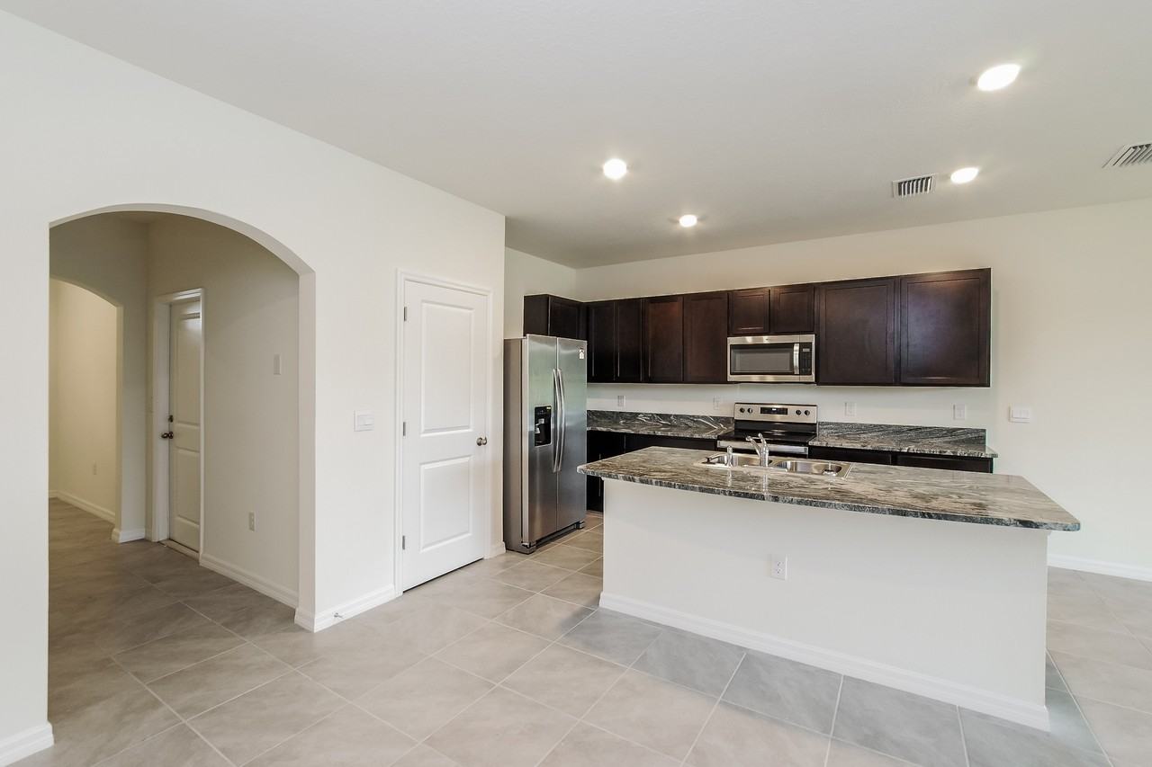 13671 NW 9th Rd - Photo 7 of 18