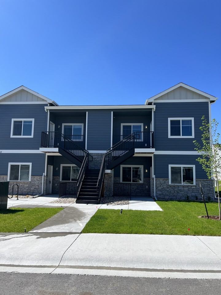 1431 Richard Martin Dr #202