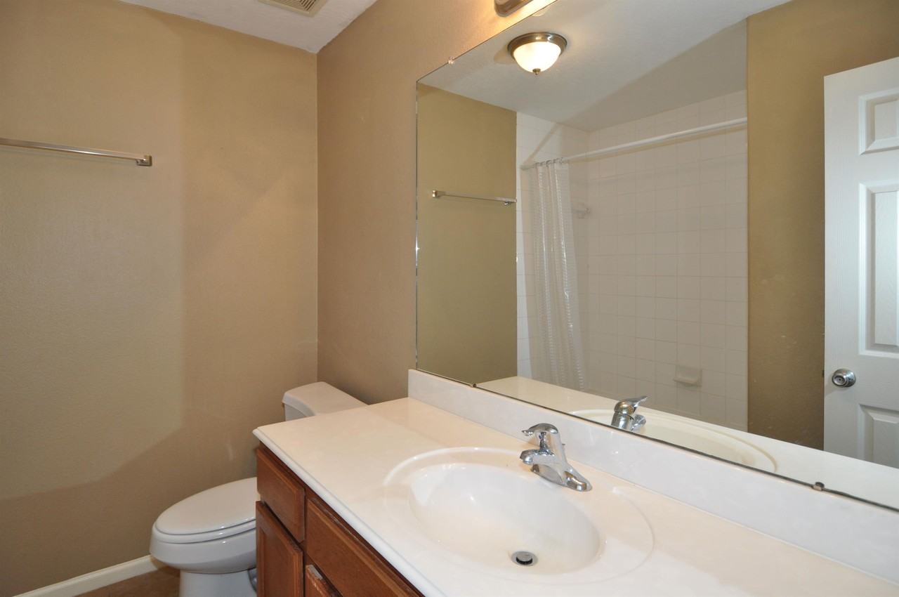 21459 W Wallis Dr Unit B #B - Photo 3 of 12