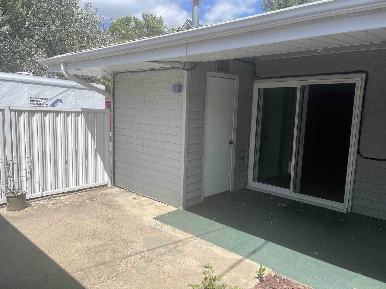 518 Carson St #1 - Photo 2 of 11