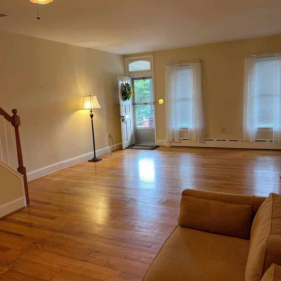 739 S Harrison St #1 - Photo 7 of 12