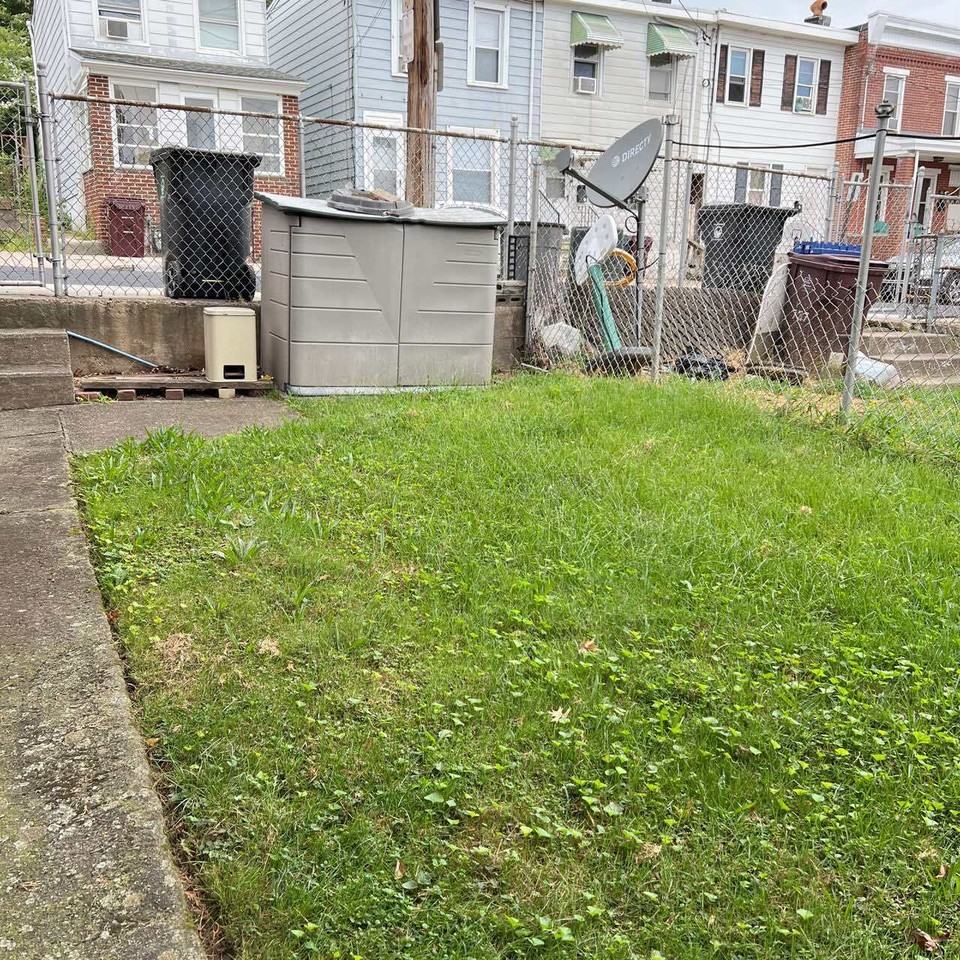 739 S Harrison St #1 - Photo 2 of 12