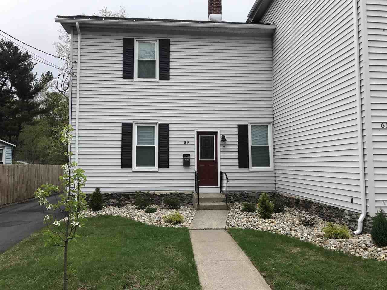 59 West St #61A - Photo 3 of 9