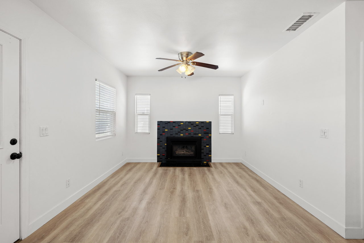 4565 Iowa St #4565 - Photo 2 of 12