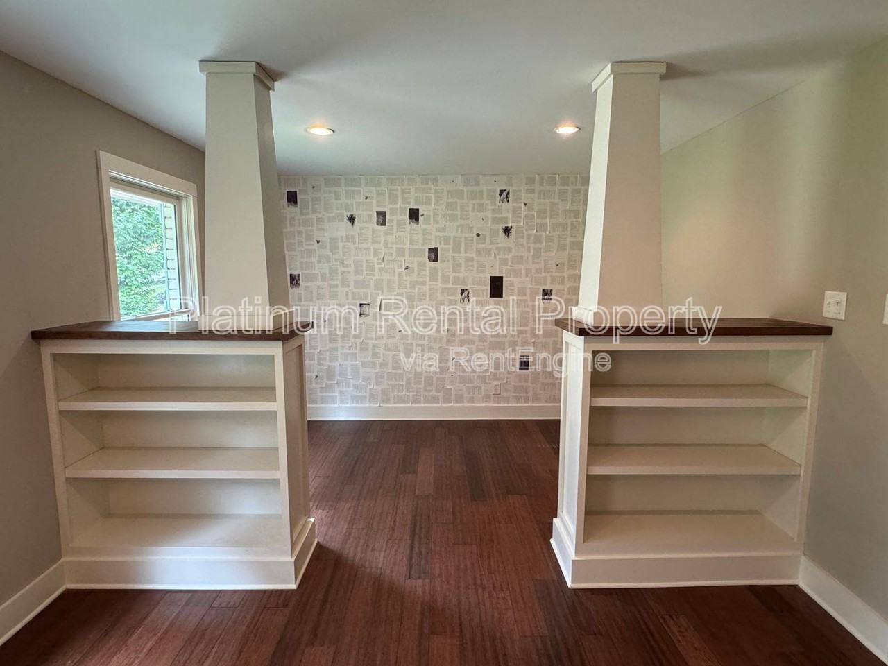 381 Lynne Cir - Photo 7 of 33