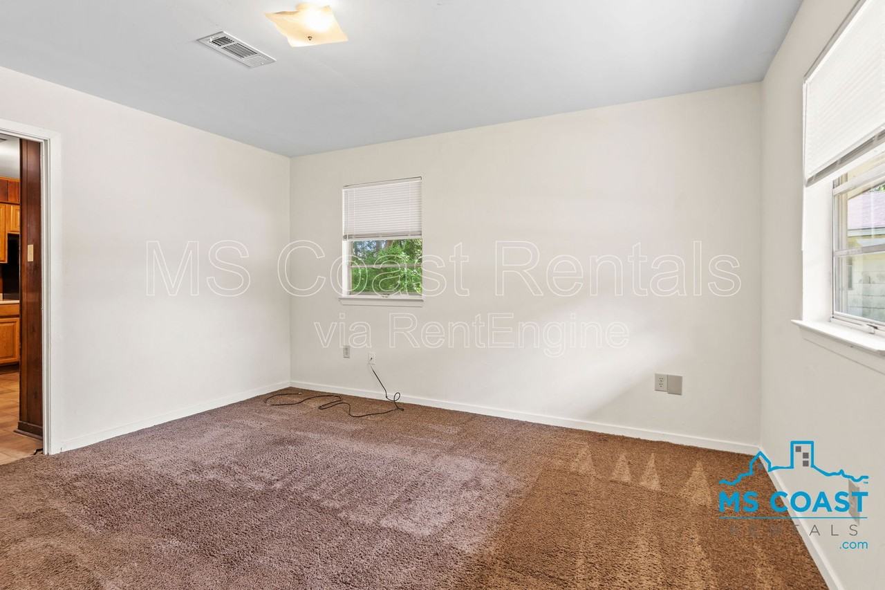 316 Tandy Dr - Photo 3 of 14