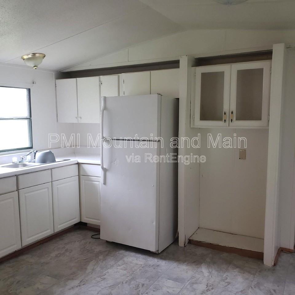 319 Iotla Valley Park Road - Photo 4 of 17