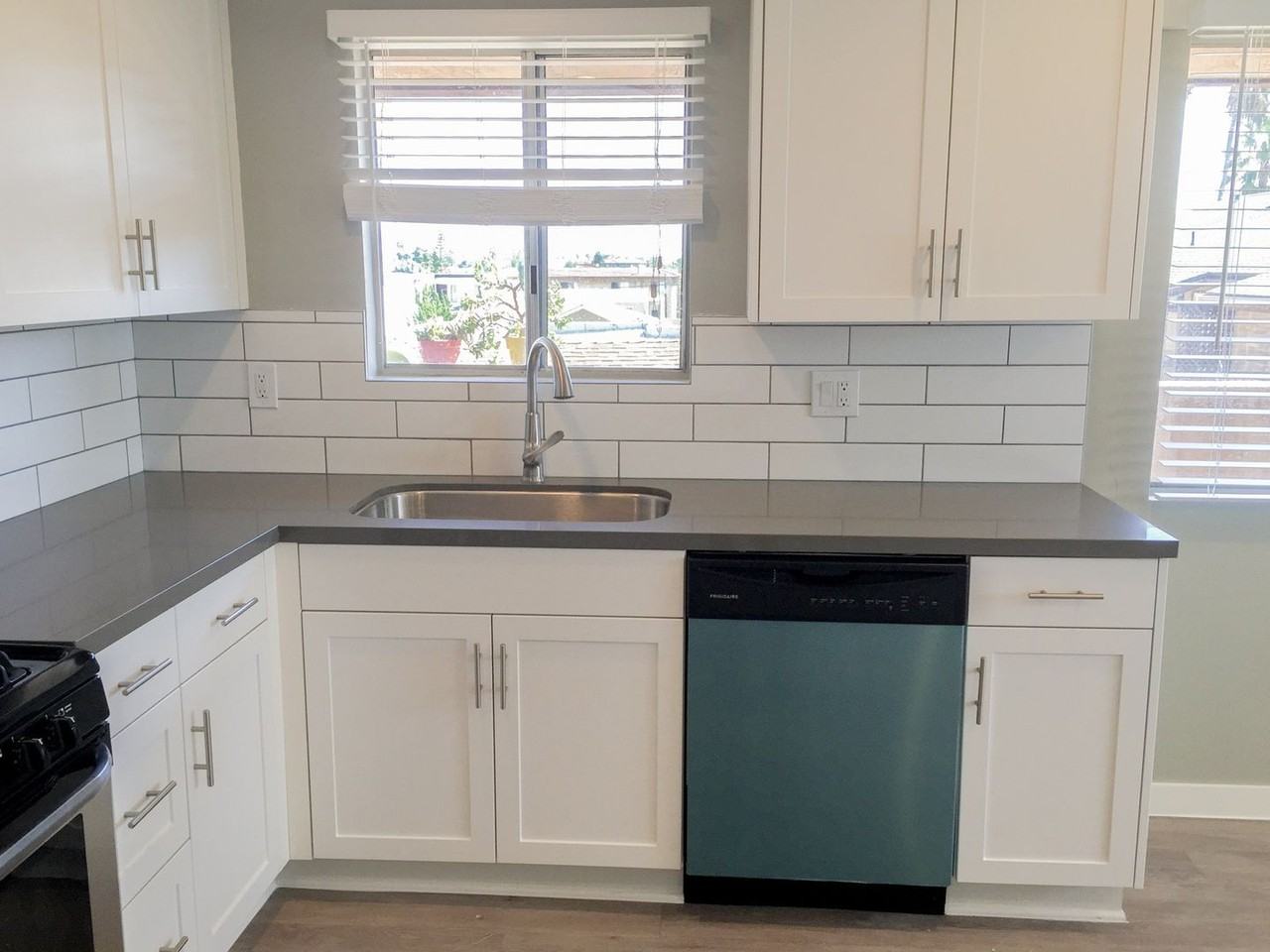 The Oliver - Photo 3 of 10