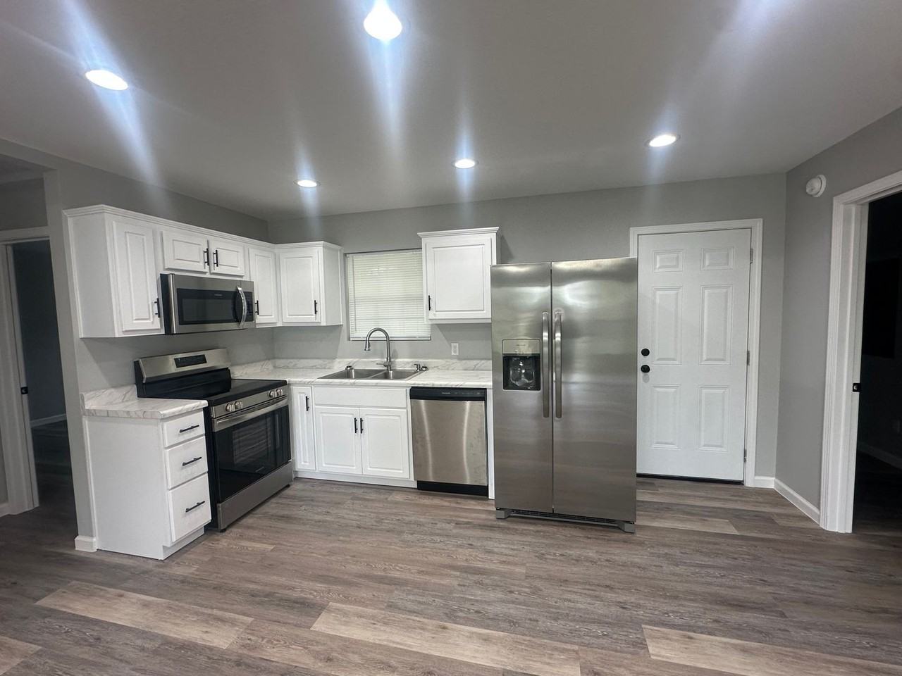 208 Mcbride Street - Photo 3 of 18