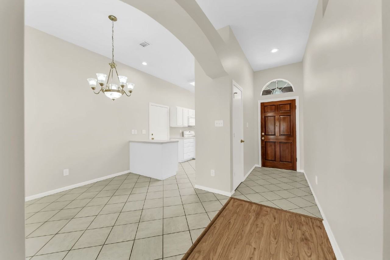 7063 Gentle Breeze Dr - Photo 5 of 28
