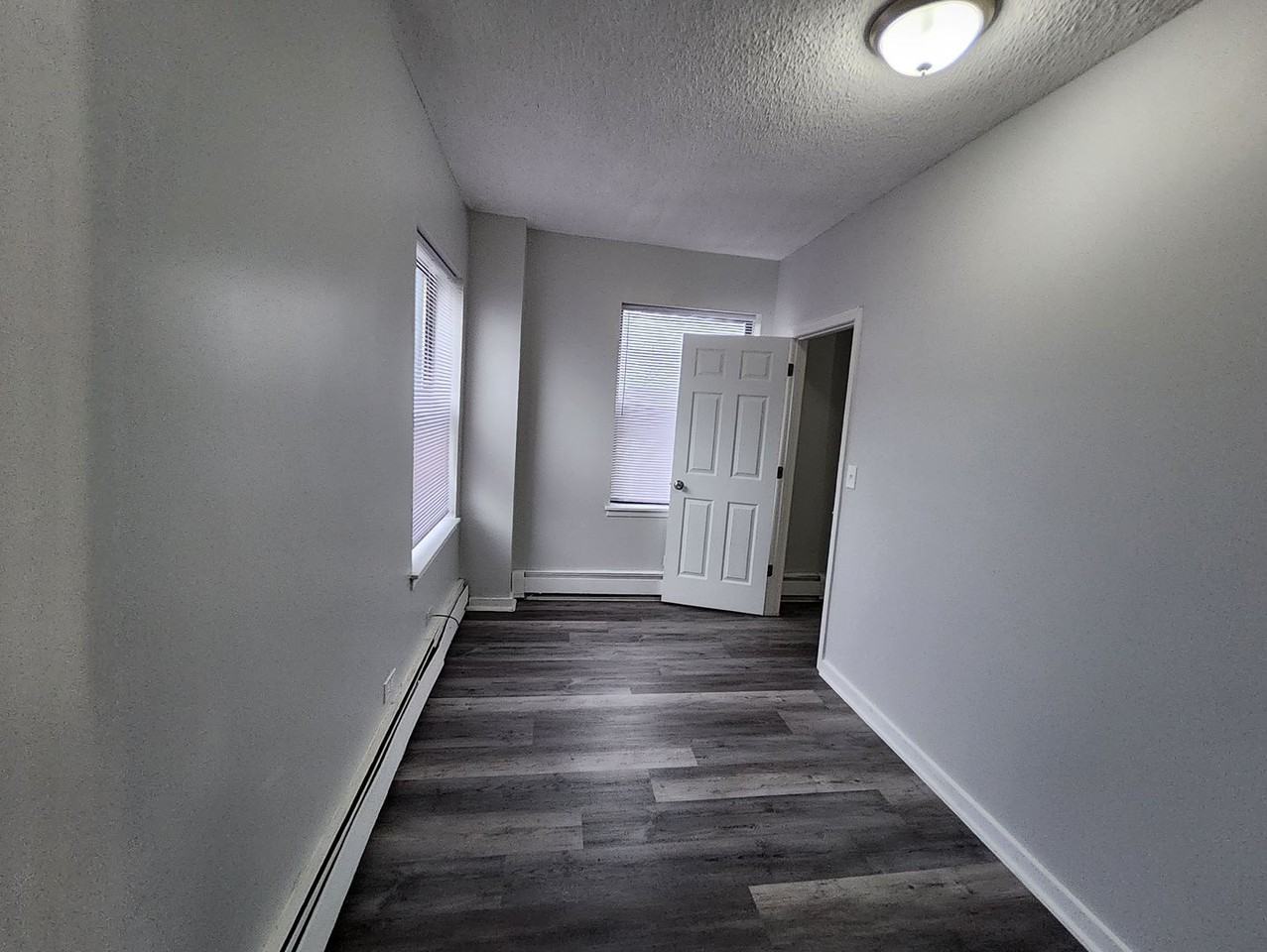 7048 S Merrill - Photo 2 of 7